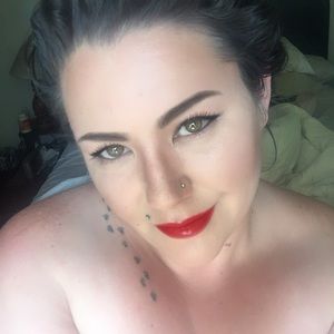 Meet your Posher, Angelina